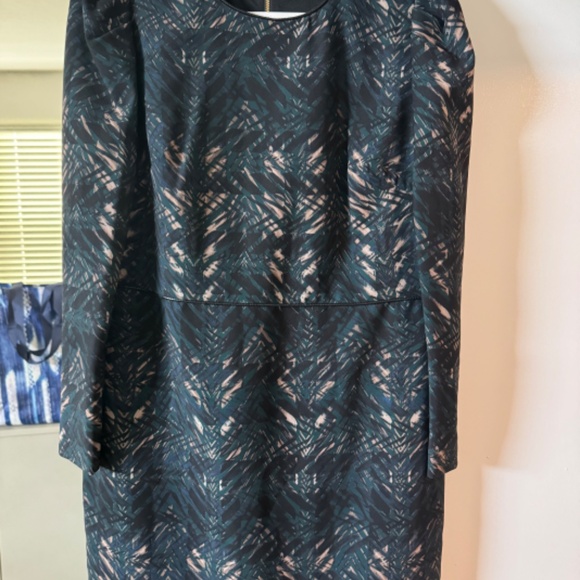 NWT POWER DRESS! - Picture 4 of 4